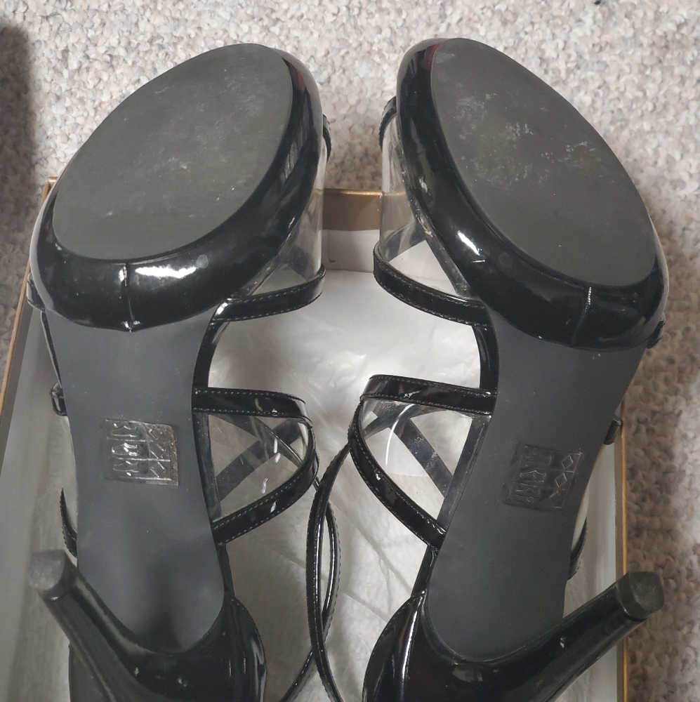 Shoes - Picture 3 of 5